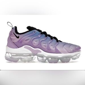 Nike Air VaporMax Plus
Lilac University Blue Gradient (Women's) size 8